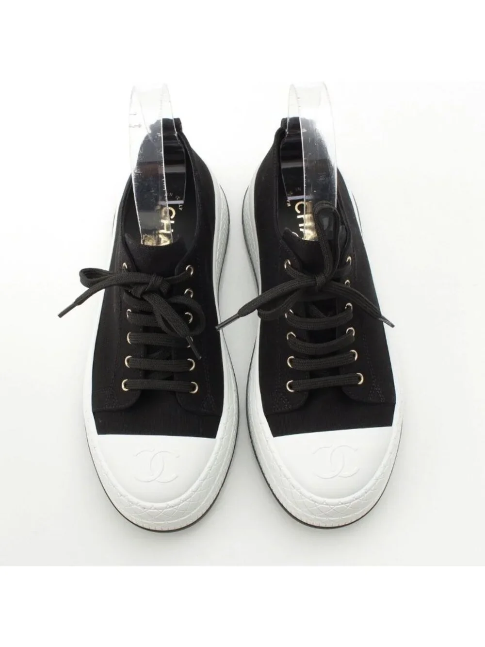 Chanel Cotton Lambskin CC Logo Low Cut Sneakers Black White
